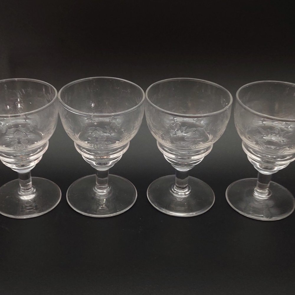 Set of 4 Etched Crystal Wine or Liqueur Glasses